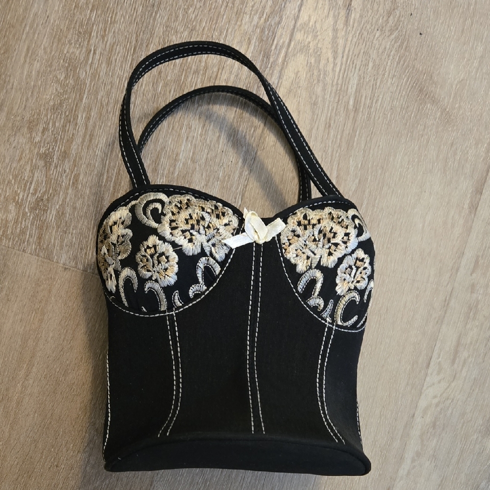 Elegant Black and Gold Embroidered Women's Bag